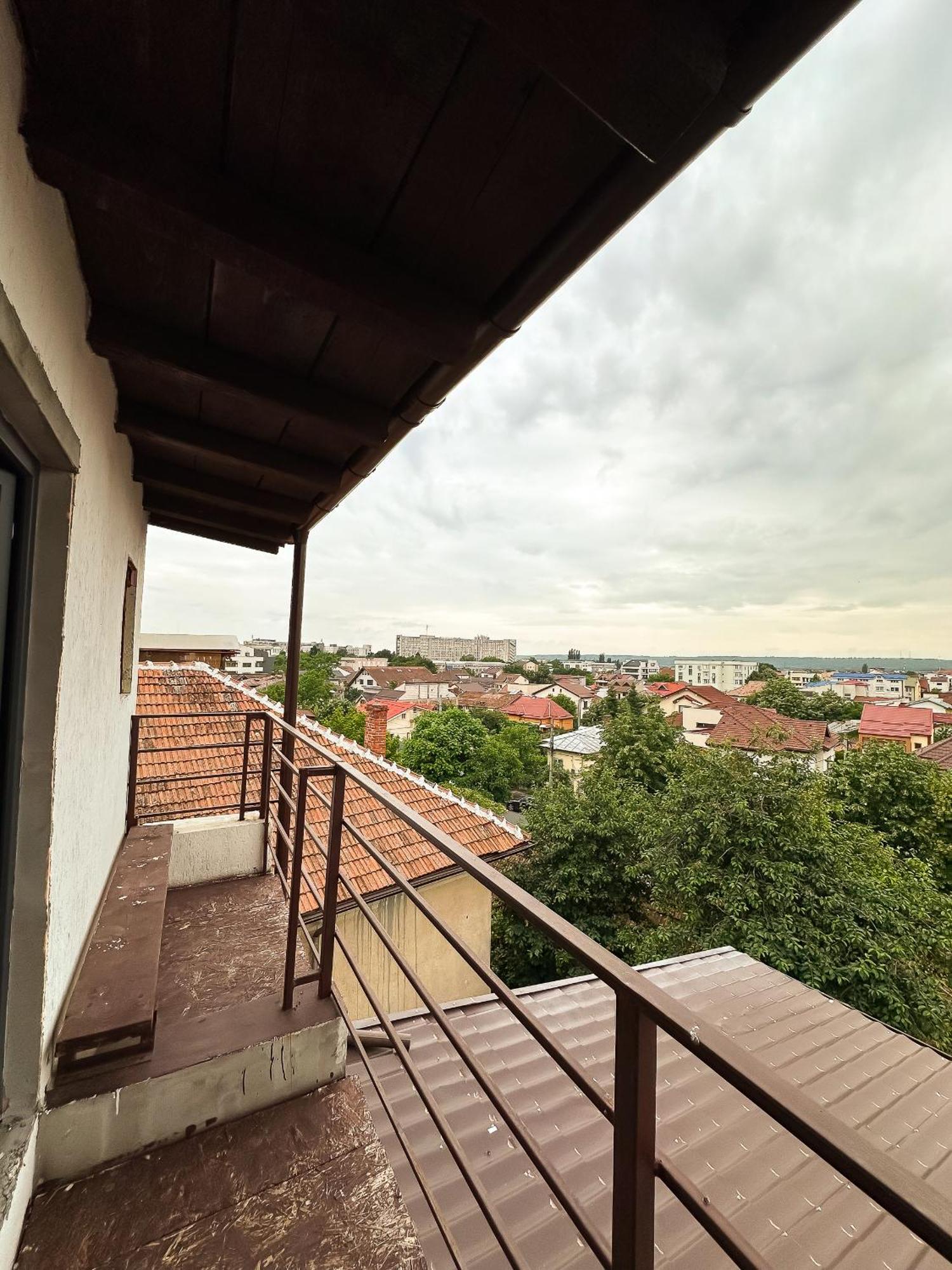 The Royal - Studio With Balcony & Panoramic View Крайова Екстериор снимка