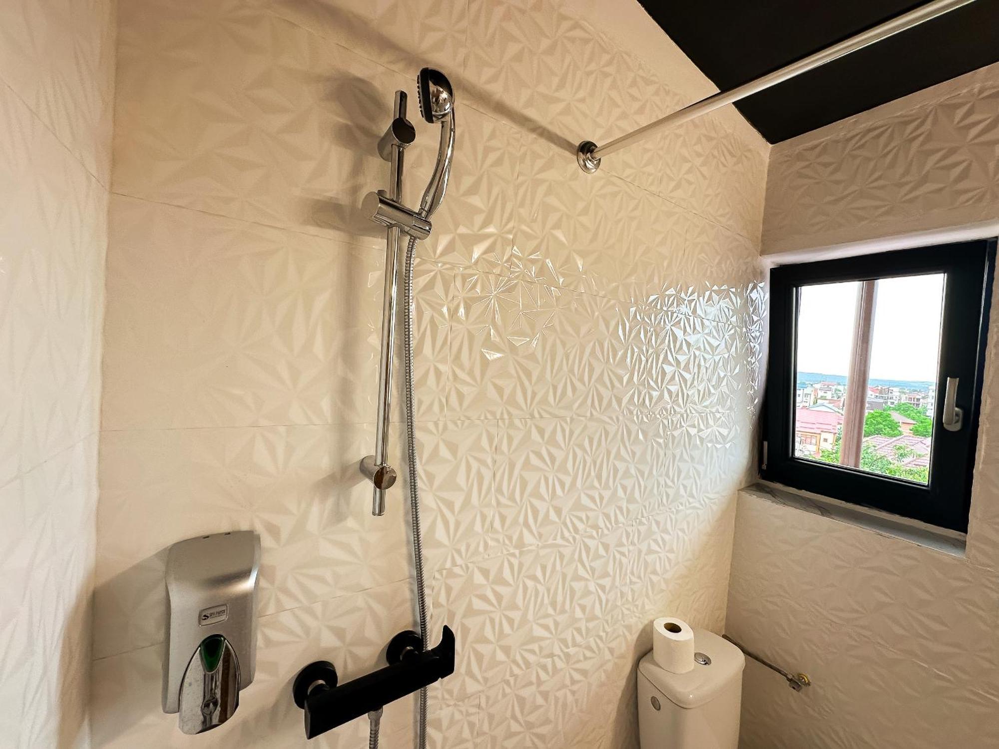 The Royal - Studio With Balcony & Panoramic View Крайова Екстериор снимка