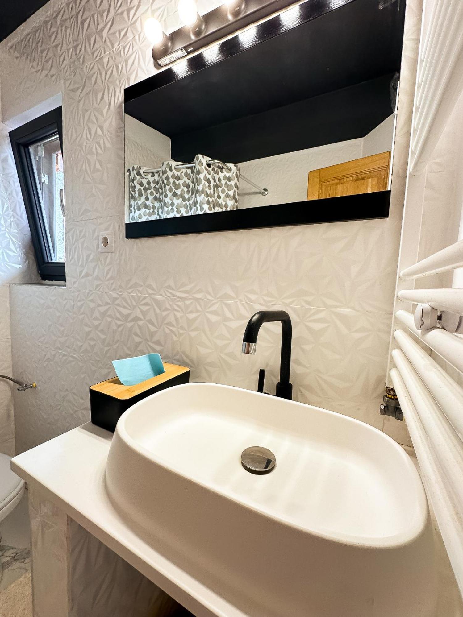 The Royal - Studio With Balcony & Panoramic View Крайова Екстериор снимка